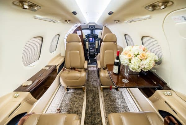 Embraer_Phenom_interior 4